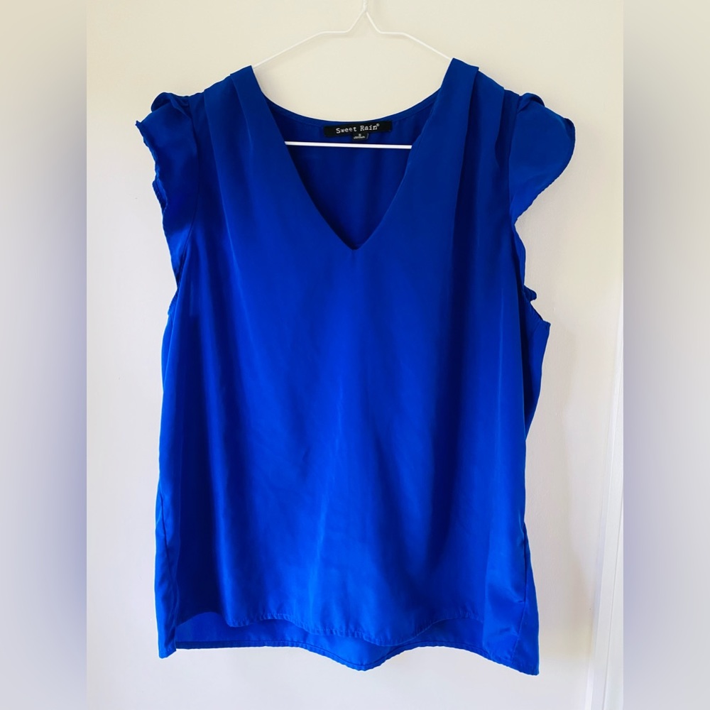 ✨Sweet Rain Royal Blue V-Neck Split Cap Sleeve Short Sleeve Top | Small✨